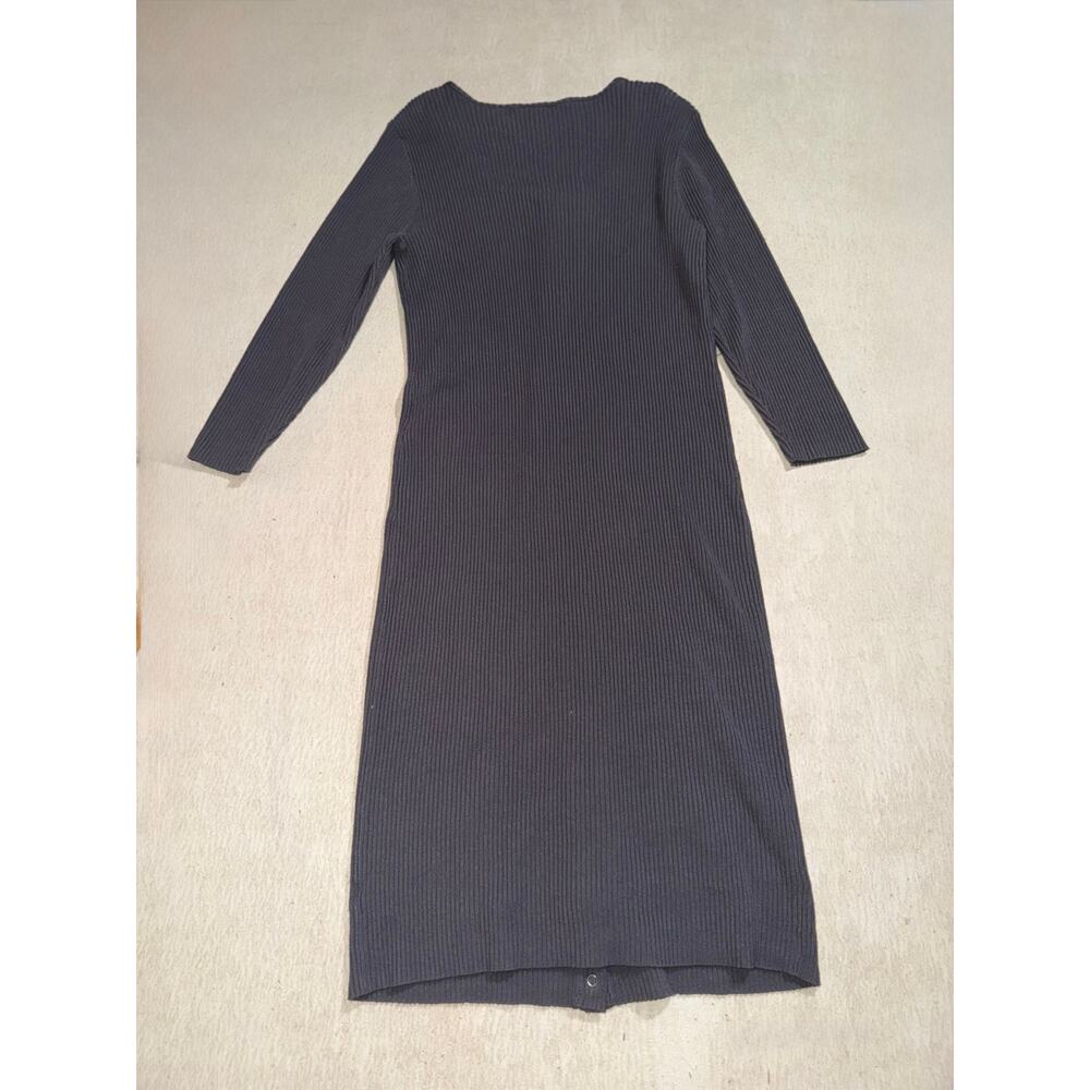 Torrid women’s grey ribbed front button midi dress - Picture 14 of 14